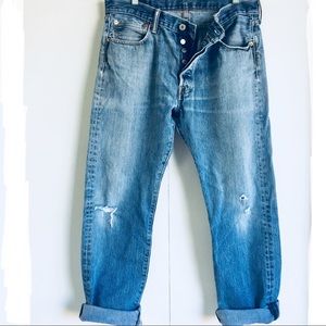 Levi’s 501 Button fly high waist jeans